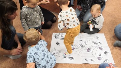 K Halloweenu patří pavouci - Listopad 2021