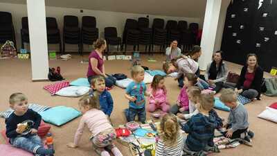 Dubnový Bookstart - Společná svačinka v rámci programu