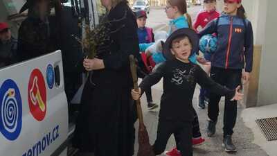 Přílet do knihovny