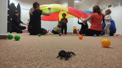 22-11-01 - Hrátky s padákem