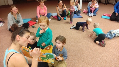 22-11-30 - Tentokrát na téma dinosauři