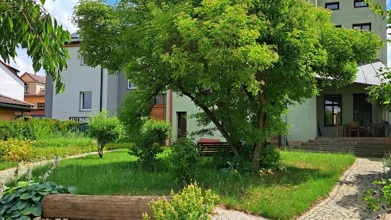 Pilates Clinic v knihovní zahradě